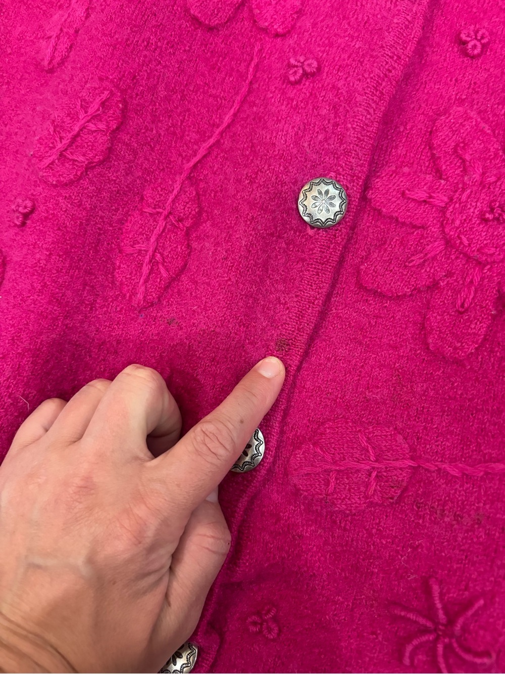 Timberlea Wool Bright Pink Embroidered Button Cardigan Sweater Large Vintage - Picture 4 of 10